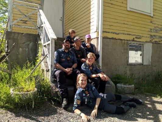 och prismärkte, loppiskommittén som lade ner många timmar på sortering och prismärkning, Kerstin Sundelin och Lena Mårtensson m fl och förstås alla som hjälpte till att sälja sakerna på Rådhustorget.