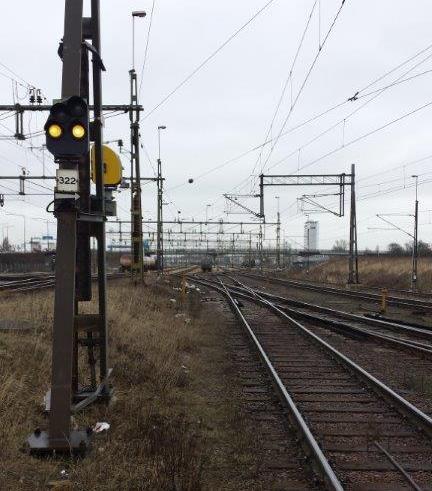 M 322, Malmö (4 händelser) Spår nummer 6 Bandel 902 Signaltyp Växlingsdvärgsignal Normal/avvikande placering Höger Exakt placering Km 615.