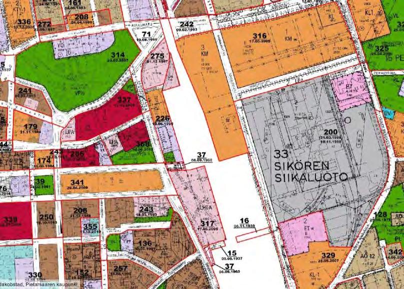 9 detaljplanen från år 2005 som ett kvartersområde för affärsbyggnader där en stor detaljhandelsenhet får placeras. På det området finns också ett gammalt skyddat lokstall.