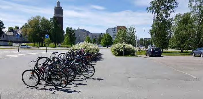 liikenteen väylä kaupungista matkahuollolle on hyvin jäsennelty Liikennemäärät (vuoden 2013 taso)