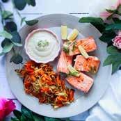 2 personer 4 dagar v 45 Recept Kött/fisk Ca 300 gram kycklingfilé 250 gram fryst nötfärs 250 gram fryst laxfilé 1 förp kycklingbacon 1 2 3 4 Potatis/ris/pasta Ca