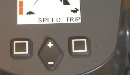 Haren indikerar högsta hastighetsområdet på upp till 15 km/h. Ändra upp eller ner med knappen +/-.