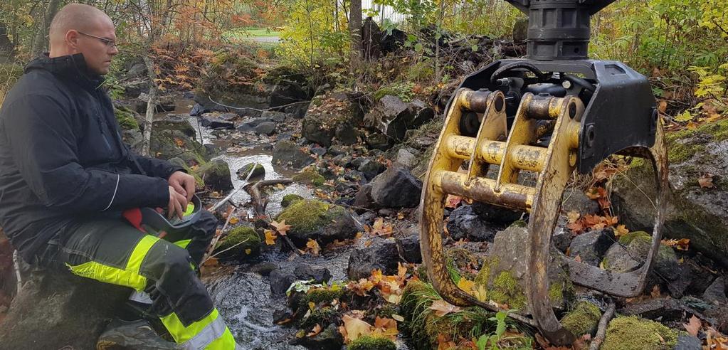 manuellt arbete på forssträckan.