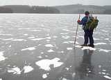 (96K) Snön som föll under turen drevade sig på de