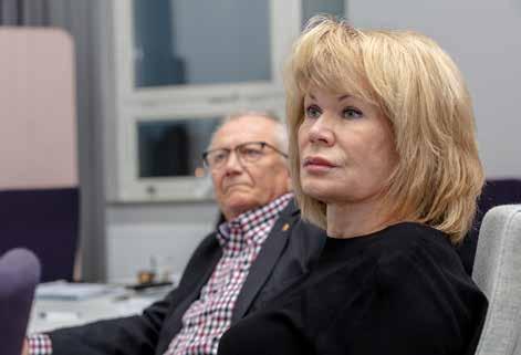 Arbetsgrupp: Brf-kontakt (ordförande) Staffan Paulusson Ledamot Yrke: Dokumentationsspecialist på Infranord AB Bor: Stockholm Ambition med