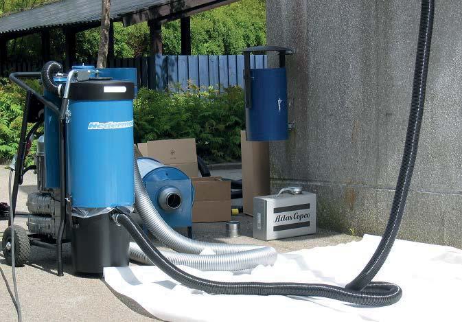 Dammsugaren ska ha filter för dammavskiljning i tre steg: Föravskiljning Finfilter Mikrofilter Använd Hepa-filter 99,95 %, klass H13 enl standarden SSEN 1822-1, tillsammans med lämpligt förfilter.