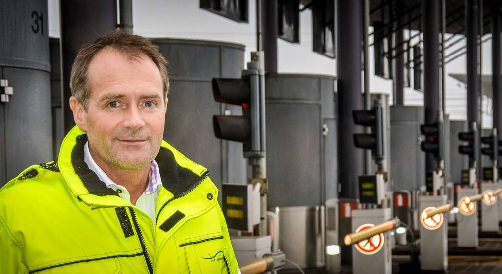 CSR i Øresundsbron CSR en del av det dagliga arbetet De övergripande ramarna och förutsättningarna för CSR-arbetet beslutas av företagsledningen, men det är i avdelningarna som det dagliga arbetet