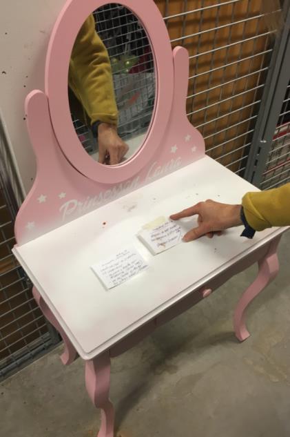 Om ingen efterfrågar godset inom 3 månader har styrelsen rätt att skänka/göra sig av med