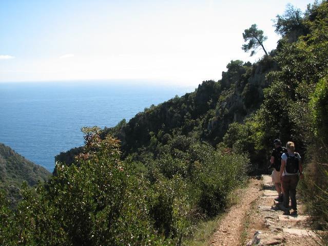 Provence - från Alperna till Franska rivieran, 4 nätter 3(6) Dag 4 Sainte Agnès - Menton Idag kommer du gradvis att återvända till en livligare omgivning.