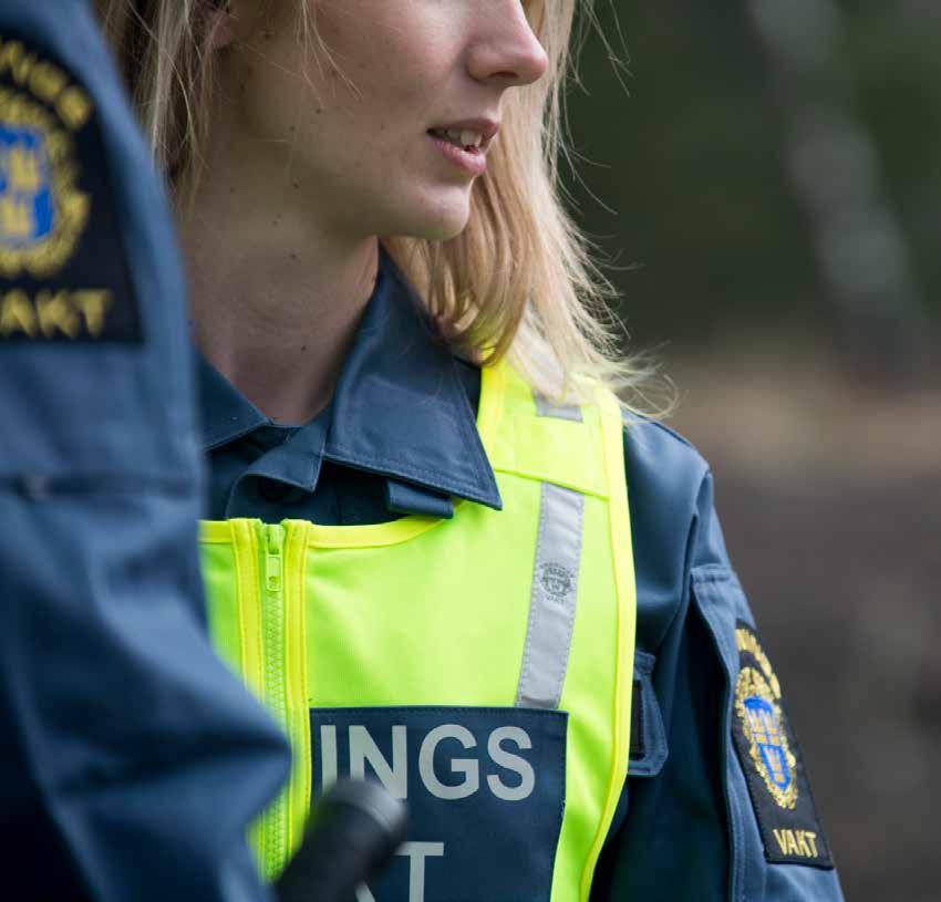 POSTTIDNING B Returadress: Klostergatan 23 703 61 Örebro Bilden: Skjortjacka och reflexväst för ordningsvakter från Robust Uniform Collection Nu även kompletta uniformer för väktare Skyddsvästar,