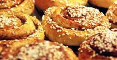 bokning rekommenderas. Övriga dagar mot bokning. Sävsjö Skogsbo, Sävsjöström 0760-105 116 info@mickesrestaurant.se www.mickesrestaurant.se Norrhults café Bageri och café där allt är hembakat.