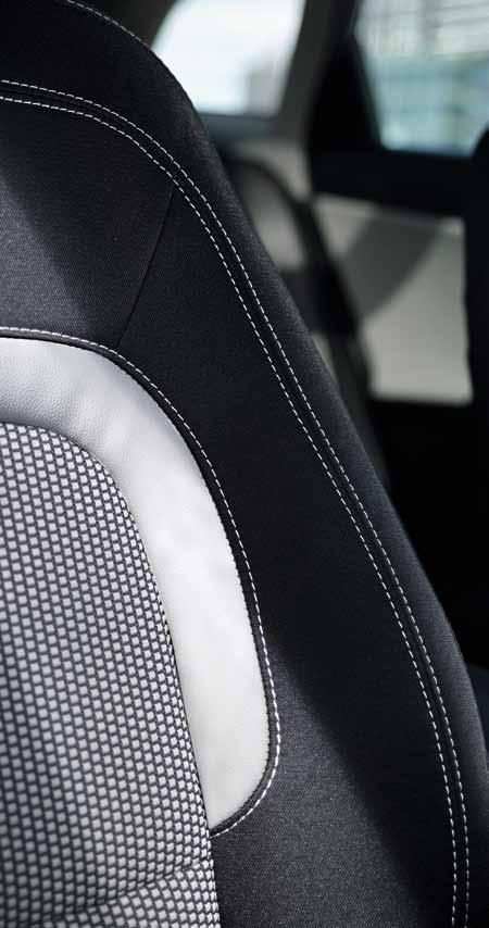> Interiörpaket för cee d 5 dörrar & Sportswagon Vilken interiör väljer du?