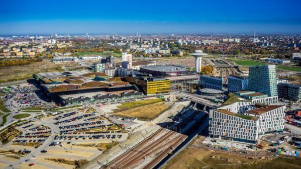 BYGGSTART OCH FÖRHÅLLANDE TILL OMGIVNINGEN Hyllie har varit ett planerat utbyggnadsområde sedan 1960-talet men det var först i samband med beslutet om Citytunneln