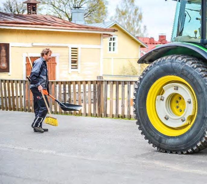 9 2.2 Ordinarie anställda Nedan i tabell 3 beskrivs antalet ordinarie anställda på heltid och deltid per 31.12.2018, samt nedan ett sammandrag av perioden 2009-2017.