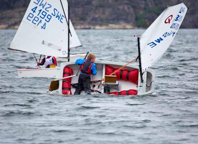 SVENSK SEGLING: KAPPSEGLING Foto Malcolm Hanes JSM-vinnare i de olika klasserna: 29er öppen: Marius Westerlind och Olle Aronsson, KKKK/GKSS 29er tjej: Jenny Hammersland och Hanna Irebjörk, KSSS