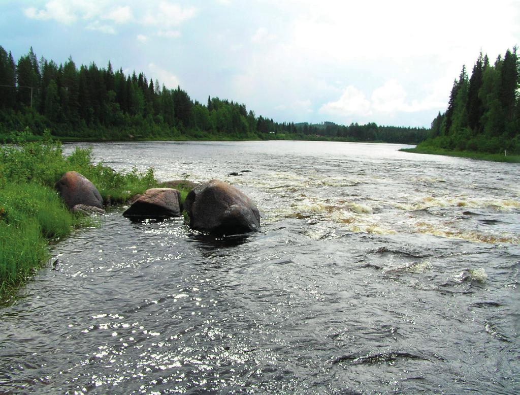 I Sverige är den endast känd från de norrbottniska älvarna Råne-, Kalix- och Torne älv, samt några biflöden till dessa.