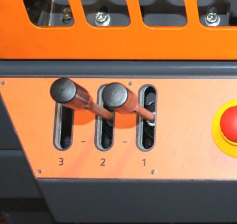 Transportören sätter sig automatiskt till rätt nedre läge. Bild 5.