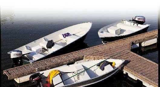 Quicksilver aluminiumbåtar tillverkas av Mercury Marine, världens ledande marinmotorleverantör. Båtarna är bygga i den sanna Mercuryandan, för att vara lätta, robusta och hållbara.