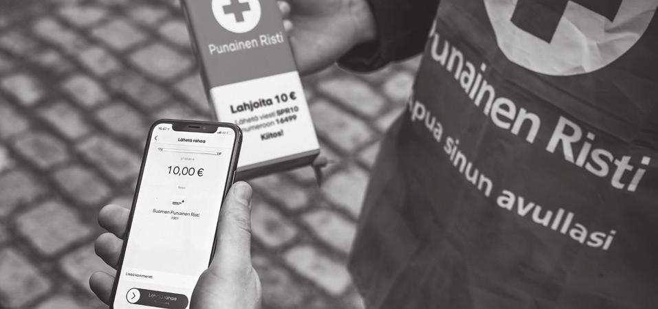 Maria Santto Benjamin Suomela Då användningen av kontanter minskar, har frivilliga en ökad roll när det gäller att göra Hungerdagen synlig i gatubilden.