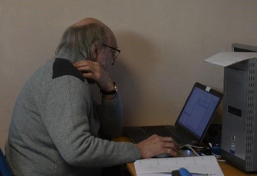 Waltersson För att få hjälp med dessa uppgifter kontaktar man dessa båda herrar som varje vecka träffas på Norra Kajen i sjöfartens hus