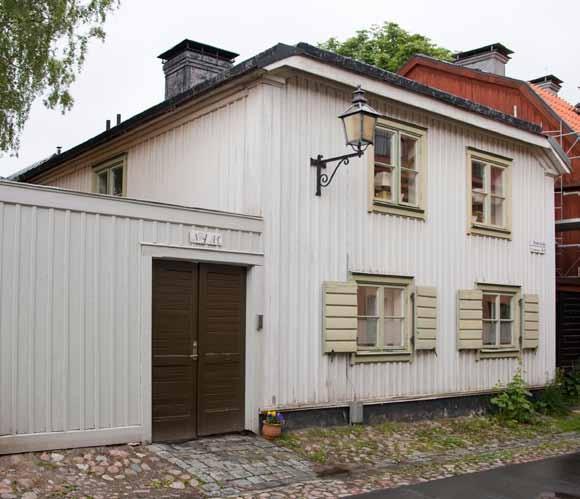 Krigsmanskassan 8