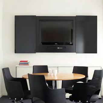 MESSENGER 1270 LCD/LED Mått: Bredd 1270 mm, bredd helt öppen 2432 mm, höjd 960 mm. Maxmått för bildskärm är 1090x715 mm, variabelt djup 70-170 mm.
