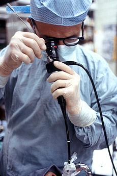 but there s more hope with the bronchoscope Bronkoskopihistoria 1897 Gustav Killian (Tyskland) Stelt bronkoskop 1920 Chevalier Jackson (USA) Vidareutveckling 1967 Shigeto Ikeda (Japan) Flexibelt