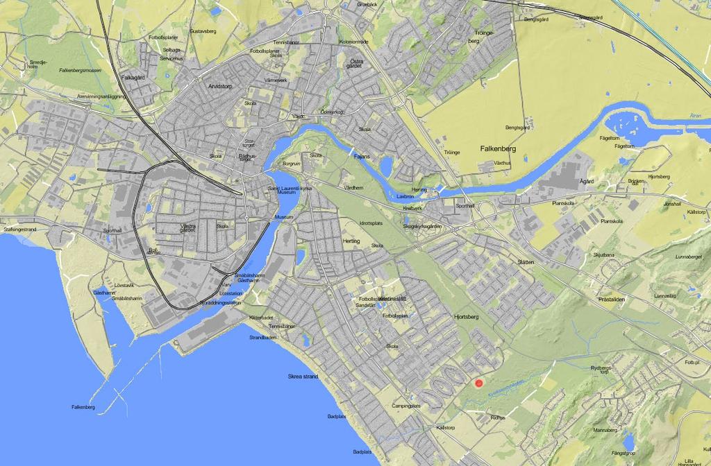 1 Inledning Söder om Falkenbergs centrum ligger stadsdelen Hjortsberg, se figur 1. Området består främst av villor i norra delen och grönområde i söder. Figur 1.