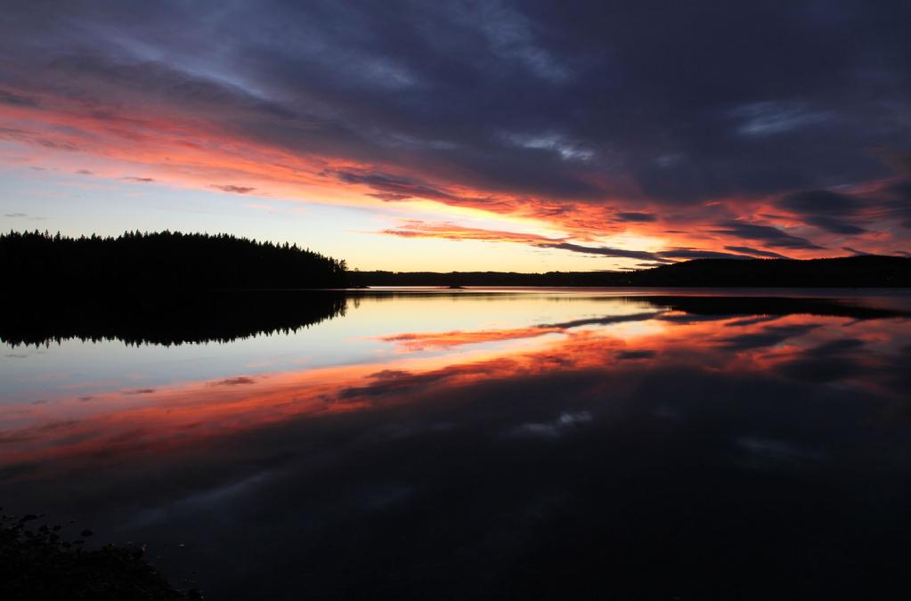 1873 sjsattes ngbten Alma i den vackra Revsundssjn. I berget finns 1,4 km skidspr, klassiskt och skate, samt sex skidskyttebanor. Mer info Aktiviteter och besksml - Lake Revsund