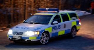 Lag & rätt Nattvandrare har inte rätt agera och uppträda som polis, väktare eller ordningsvakt.