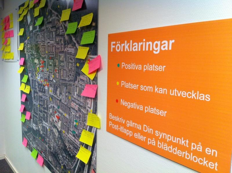 Öppettider och möten i lokalen Utställningen öppnade den 6 september och hölls öppen i sex veckor. De öppettider som gällde var 16.00-19.00 på tisdagar, onsdagar och torsdagar.