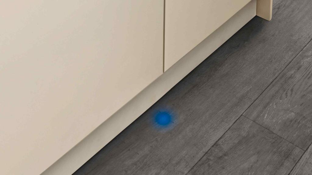 Säkerhet k aquastop säkerhetssystem, minimerar vattenskador i köket Installation k VarioHinge - variabelt luckfäste där luckan anpassar sig i höjdled när den öppnas.