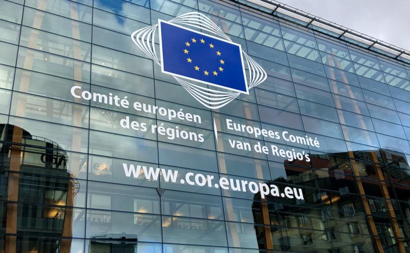 Regionkommittén Regionkommittén (ReK) är ett rådgivande organ med uppgift att bedöma Europeiska unionens lagstiftning och politik ur ett lokalt och regionalt perspektiv.