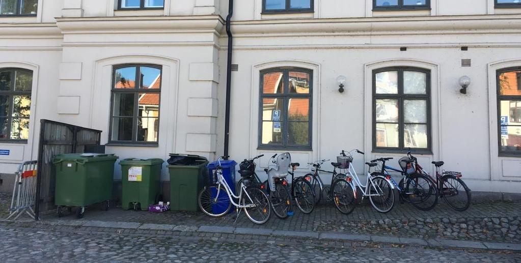 Samhällsbyggnadskontoret Planbeskrivning 14(30) El, tele och fjärrvärme Tullhuset är anslutet till el, tele och fjärrvärme. Samtliga ledningar är nedgrävda.