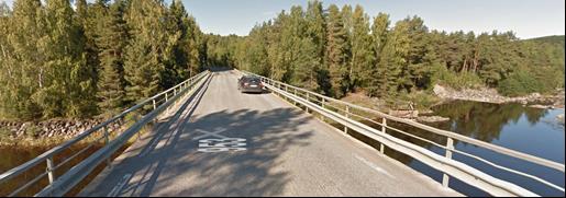 4.5. Landskap I södra delen av planområdet går vägen genom ett mosaiklandskap med bebyggelse och enstaka industriverksamhet, se bild 3.