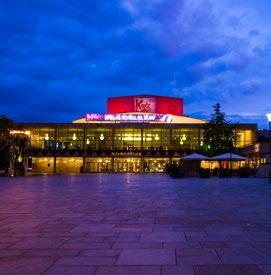 Hela Malmö ligger för dina fötter, eller cykelhjul om du föredrar det.