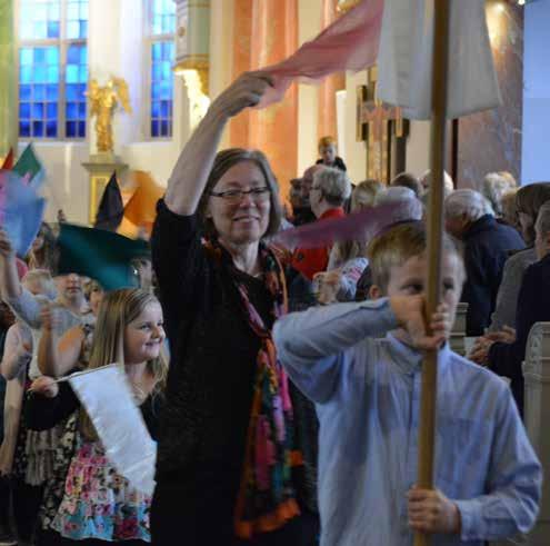 UNDERVISNING, KYRKOMUSIK, 101, 110, 141 Att svara för musiken vid domkyrkoförsamlingens gudstjänster och kyrkliga handlingar. Att bedriva körverksamhet med församlingens körer.