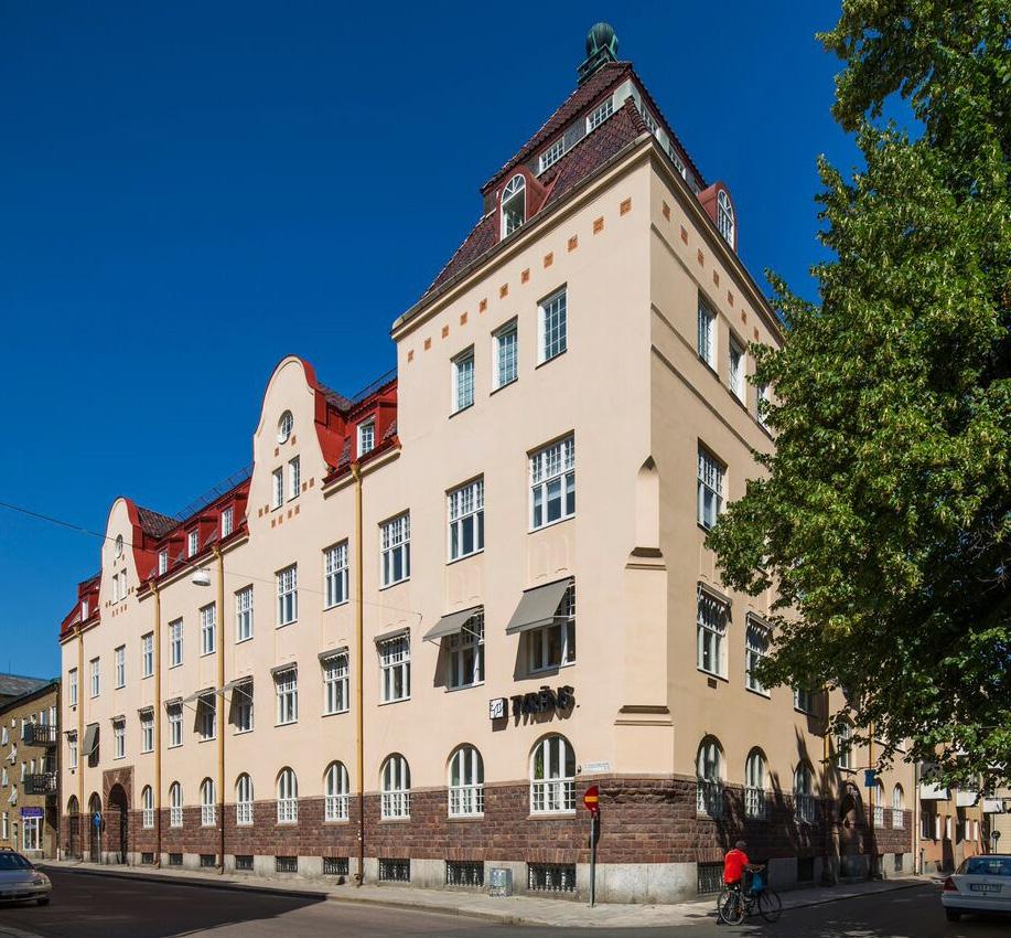 FÖRÄNDRINGAR I MODERBOLAGETS EGET KAPITAL Balanserat resultat Totalt Uppskrivn.