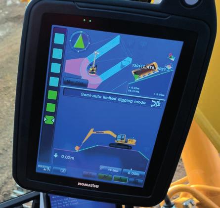 Intelligent Komatsus grävmaskin PC210LCi-11 med intelligent maskinstyrning låter dig fokusera på att flytta material så effektivt som möjligt, utan att du ska behöva bekymra dig om att råka