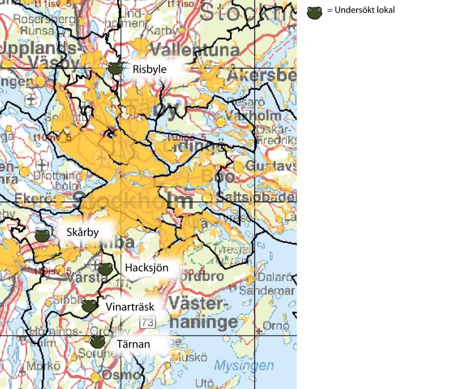 Inledning Under vår och höst, när groddjur vandrar mellan sina övervintringsplatser och de dammar, vattendrag och sjöar där de ska reproducera sig, behöver de i vissa fall gå över trafikerade vägar