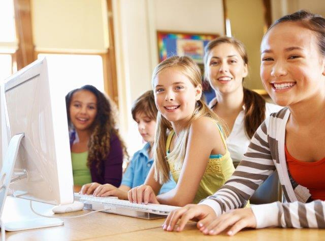 En trygg skola med fokus på kunskap Det är i skolan som grunden för framtiden läggs, drömmar skapas och kunskapsresan tar sin början.