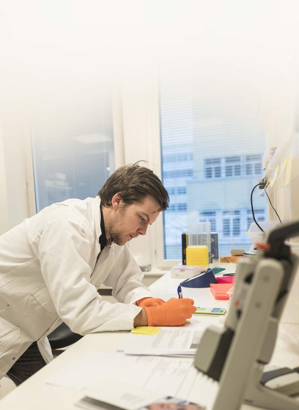 MÅL & STRATEGI STRATEGI FÖR HÅLLBAR TILLVÄXT Under året har strategiarbetet intensifierats för att BioArctic fullt ut ska kunna ta tillvara projektportföljens många möjligheter.