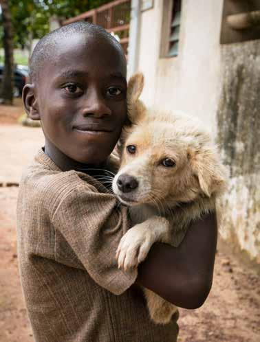 Sedan World Animal Protection kom hit har jag lärt mig en hel del om hur jag på bästa sätt tar hand om Bruno och min andra hund Simba.