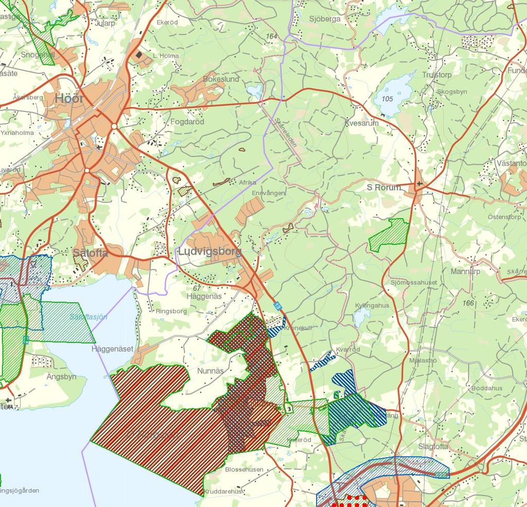 24 (43) I nedanstående figur framgår även Natura 2000-områden i rött respektive blått.