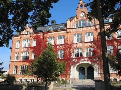 idrottsklasserna redan från årskurs 4, men