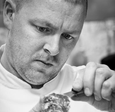 URBAN DELI På Urban Deli står den goda maten i fokus. Vår vision är att göra matlivet enklare, godare och lyckligare.