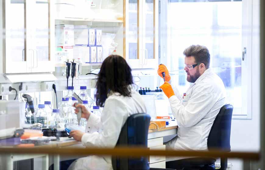 AFFÄRSOMRÅDE LAB Hettich Labinstrument AB Hettich Labinstrument är en ledande leverantör av innovativ utrustning, förbrukningsmaterial och service för laboratorie- och processverksamhet inom