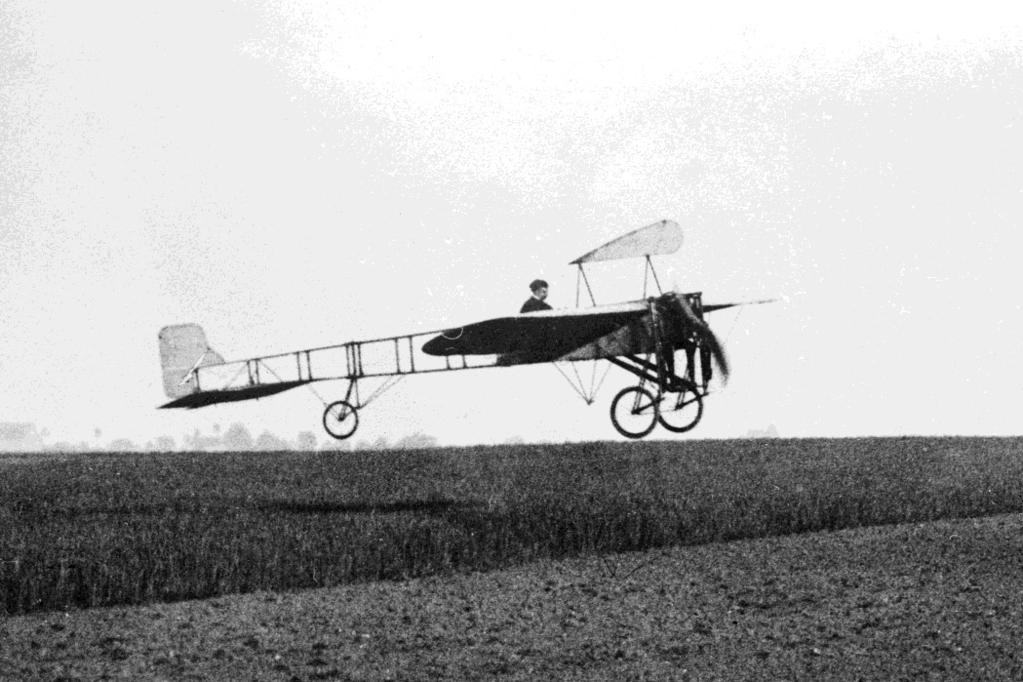 Moderna testpiloter betraktar det som ett under att bröderna Wright alls kunde flyga. I Europa satsade man istället på stjärtstyrda flygplan, vilka är naturligt stabila.